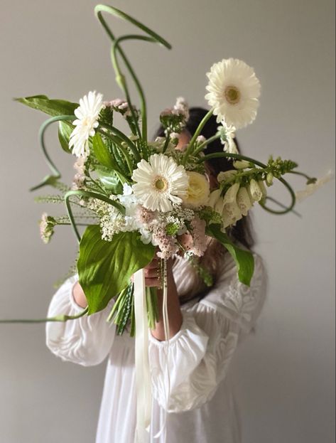 Garlic Scapes, Summer Bouquet, Floral Studio, Wedding Inspo, Flowers Bouquet, Floral Wedding, Garlic, Photo And Video, Instagram Photos