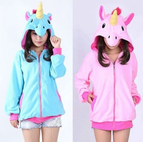 Stay warm incognito with this horned zip hoodie. | 39 Magical Gifts For The Unicorn In Your Life Lisa Or Lena, Hoodies Womens Fashion, Unicorn Fashion, Unicorn Hoodie, Horse Hoodies, Unicorn Outfit, Kawaii Clothing, Unicorn Costume, Hoodie Fabric