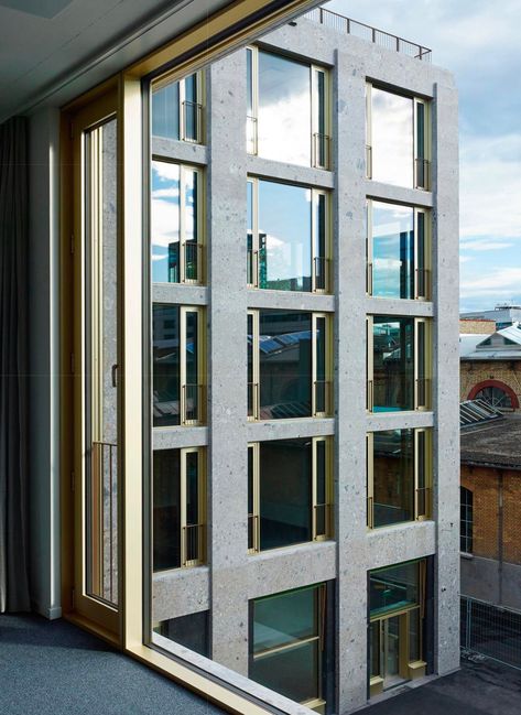 Vittorio Magnago Lampugnani - Domus Amsterdam Apartment, Materials And Textures, Green Wall, Office Building, Open Space, Work Space, The Neighbourhood, Arch, Room Divider