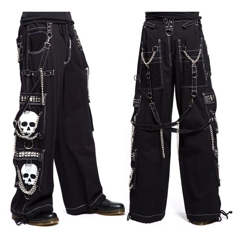 Emo Pants Men, Gothic Clothes Male, Alt Mens Fashion, Goth Fashion Men, Baggy Pants Outfit, Gothic Pants, Goth Guys, Emo Men, Wide Leg Pants Outfits