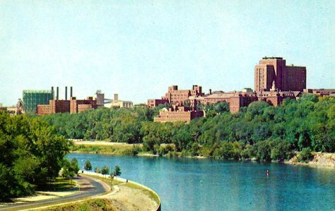 Postcard Collection, University Of Minnesota, Minneapolis Minnesota, Grad School, Mississippi River, Minneapolis, Mississippi, Minnesota, 1960s