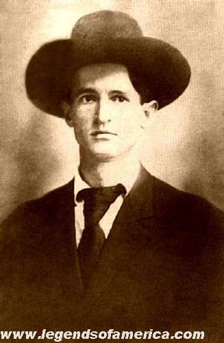 Bob Dalton, leader of the outlaw Dalton Gang Dalton Gang, Old West Outlaws, Wild West Outlaws, Famous Outlaws, Boot Hill, Old West Photos, Classic Photo, The Outlaw, American Frontier