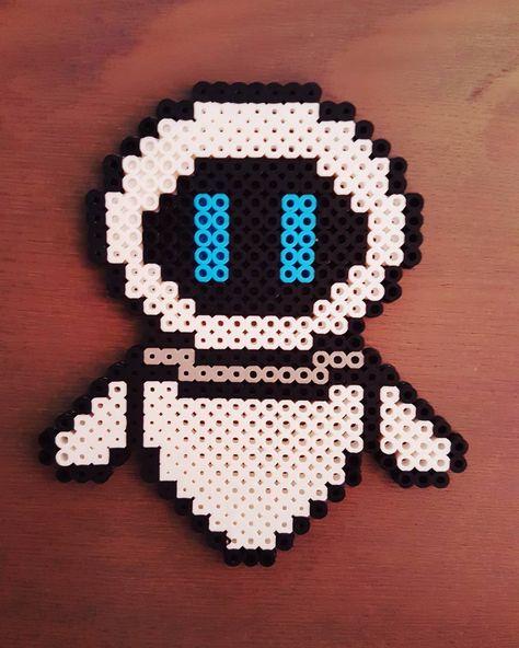 Eve Pokemon, Eve Wall, Wall E Eve, Pokemon Perler, Hamma Beads Ideas, Pokemon Perler Beads, Hama Beads Design, Perler Crafts, Motifs Perler