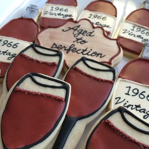 Bottle Cookies Decorated, Wine Bottle Cookies, Cookies 50th Birthday, Wine Glass Cookies, Wine Birthday Party, Glass Cookies, Wine Cookies, Moms 50th Birthday, Wine And Cheese Party