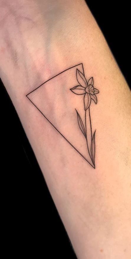 Unique Daffodil Tattoo, Daffodil Tattoo For Men, Daffodil Tattoo Men, Tattoos Daffodil, Dainty Daffodil Tattoo, Daffodil Tattoo Design, Daffodil Tattoo, Tattoo Me, Small Tats