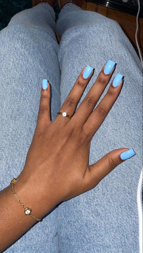 #nails #unhas May Nail Designs Inspiration, Plain Light Nails, Nail Designs Plain Colors, Cute Basic Blue Nails, Solid Color Short Square Nails, Basic Nail Ideas Acrylic, Single Colored Nails, One Color Short Nails, Solid Colour Nail Ideas