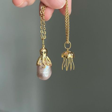 Metal Jellyfish, Jellyfish Necklace, Jellyfish Pendant, Octopus Necklace, Octopus Pendant, Baroque Pearl Necklace, Trendy Necklaces, Natural Pearl, Baroque Fashion