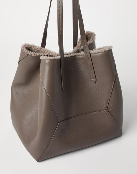 Women's handbags and shoppers | Brunello Cucinelli Leather Shopper Bag, Eyewear Womens, Boutique Online, Best Bags, Shopper Tote, Shopper Bag, Everyday Bag, Classic Leather, Small Leather Goods