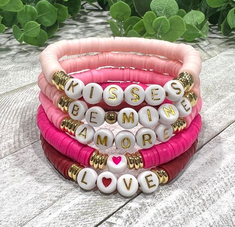 Candy Bracelets, Custom Apple Watch Bands, Letter Charm Bracelet, Arm Candy Bracelets, Valentines Snacks, Craft Workshop, Clay Bracelets, Holiday Bracelets, Valentines Bracelets