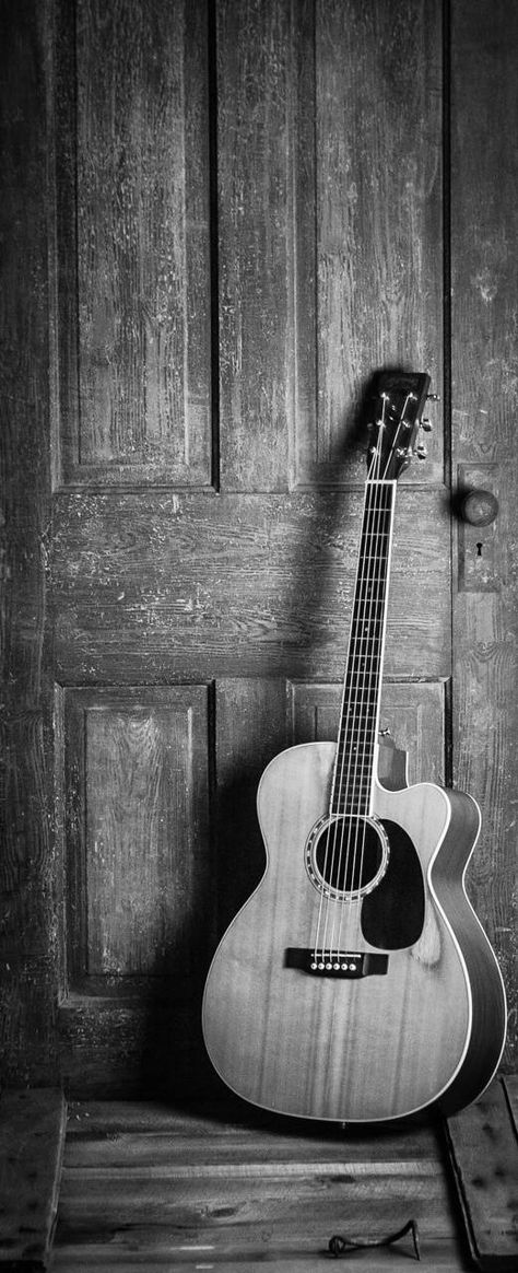 Download guitar Wallpaper by ouz98 - 56 - Free on ZEDGE™ now. Browse millions of popular guitar Wallpapers and Ringtones on Zedge and personalize your phone to suit you. Browse our content now and free your phone Wallpaper Guitar, Guitar Wallpaper, Acoustic Guitar Photography, Black And White Photo Wall, Guitar Photos, Guitar Photography, Black And White Picture Wall, Beautiful Guitars, Foto Vintage