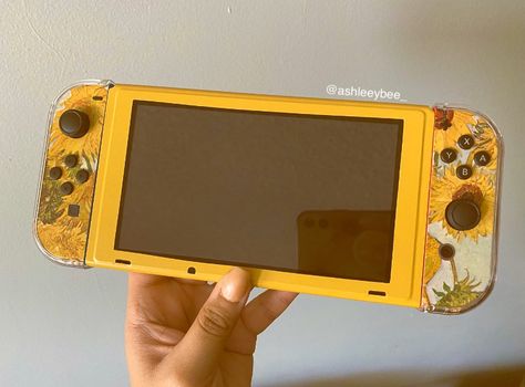 Nintendo Switch Aesthetic Yellow, Yellow Gaming Setup Aesthetic, Yellow Switch Lite Aesthetic, Yellow Pc Setup, Nintendo Switch Yellow, Switch Cases, Nintendo Aesthetic, Switch Aesthetic, Nintendo Switch Animal Crossing