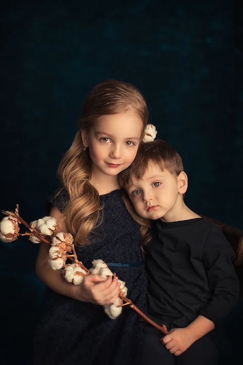 Mothers Day Photoshoot, Mommy And Me Poses, Mother Daughter Photography Poses, Fall Family Outfits, Sibling Poses, Sibling Photography, Studio Photography Poses, Beach Photography Poses