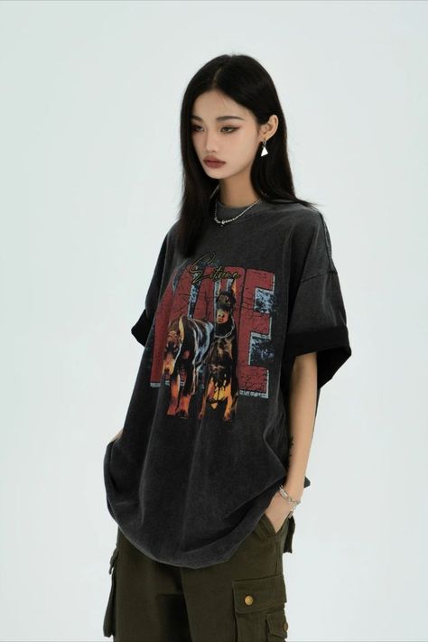 10% off with lucag10 5ft 47'(169cm) tall, 104 lbs(47kg) weight and wearing a size L 163cm/44kg wearing a size M - WASHED BLACK - Graphic tee - Oversize loose fit Baggie Shirt Outfit Oversized Tee, Black Graphic Shirt Outfit, Oversized Graphic Shirt Outfit, Baggy Jeans And Tshirt, Big Tee Outfits, Baggy Graphic Tee Outfit, Oversized Shirt Outfit Street Style, Big Tee Shirt Outfits, Oversized Long Sleeve Shirt Outfits