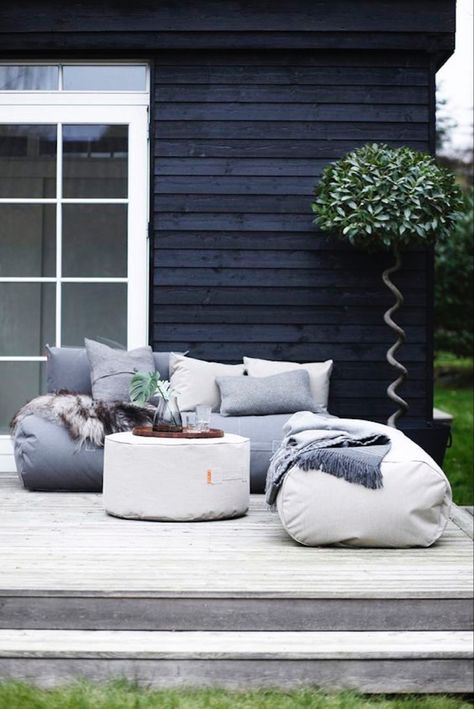 Outdoor Furniture: The Return of the Beanbag Chair - Gardenista Joanna Gaines Furniture Collection, Joanna Gaines Furniture, Outdoor Furniture Ideas Backyards, Daybed Outdoor, Outdoor Bean Bag Chair, Dining Room Furniture Collections, Used Outdoor Furniture, Painting Wooden Furniture, Nursery Furniture Collections