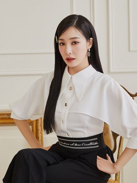 Young Outfit, Tiffany Girls, Girls' Generation Tiffany, Wednesday Dress, Girl General, Tiffany Young, Snsd Tiffany, Tiffany Hwang, Girls' Generation