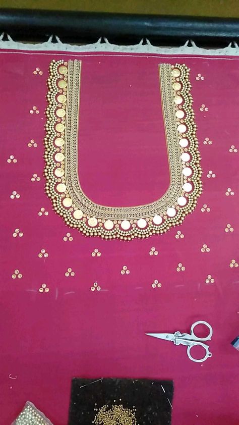 Coin Embroidery Blouse, Lakshmi Coin Work Blouse Designs, Lakshmi Coin Aari Work Design, Magam Work Designs, Saree Kuchu New Designs, Pink Blouse Designs, Magam Work, Maggam Blouse, Latest Bridal Blouse Designs