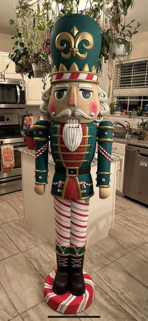 White Nutcracker, Large Nutcracker, Nutcrackers Display, Nutcracker Image, Nutcracker Figures, Nutcracker Decor, Nutcracker Christmas Decorations, Free Painting, Awesome Elf On The Shelf Ideas