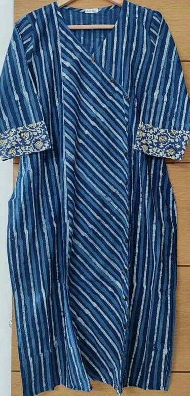 Indigo Kurti Designs Latest, Stripes Kurti Designs Latest, Indigo Kurti Designs, Kurti Pants, Kurta Pattern, Churidar Neck, Kurtis Design, Silk Kurti Designs, Kurta Patterns