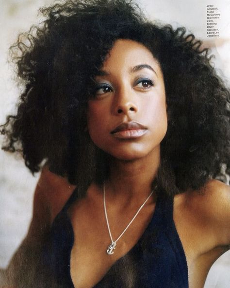 CORINNE BAILEY RAE’S 45TH BIRTHDAY | on this day — 45 years ago — the belle & 2x grammy-award winning r&b artist, miss corinne bailey rae was born. her song “like a star” was EVERYWHERE back in 2006! i remember it like it was yesterday & so obsessed with it. her entire debut LP was amazing. i wore that album to the ground. she has such a wondrous voice that calms the body & the mind. it’s so pretty. happy birthday to this pretty goddess right here. 🏹🌬️🍃🌷 🏷️ | #corrinebaileyrae #likeastar #go... Pisces Eyes, Pretty Happy Birthday, Back In 2006, Corinne Bailey Rae, Natural Hair Movement, 45th Birthday, Goals Inspiration, Magic Hair, Holy Cow