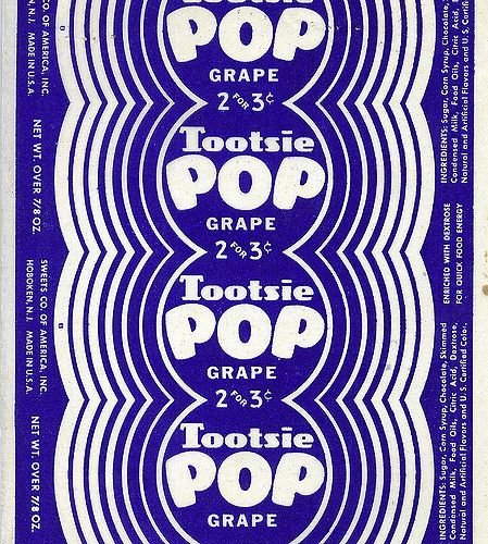 2 for 3 cents!!! Tootsie Pop, Retro Candy, Candy Wrapper, Candy Packaging, Group Project, Vintage Poster Design, Vintage Packaging, Vintage Candy, Candy Wrappers