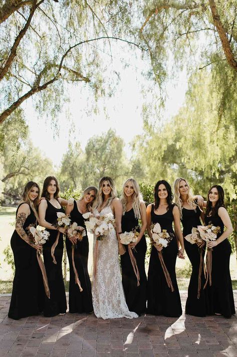 Western Wedding Black Bridesmaid Dresses, Black And White Western Wedding, Black Rustic Wedding, Black Boho Wedding, Black Bridesmaid Dresses Fall, Black Western Wedding, Black And White Wedding Theme, Neutral Wedding Colors, Black Bridesmaids