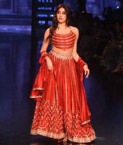 Showstopper Looks From FDCI x Lakme Fashion Week 2022- ShaadiWish Manish Malhotra Sequin Saree, Lakme Fashion Week 2022, Desi Couture, Organza Jacket, Sequin Short Dress, Fashion Week 2022, Sequin Saree, Lehenga Blouse Designs, Halter Gown