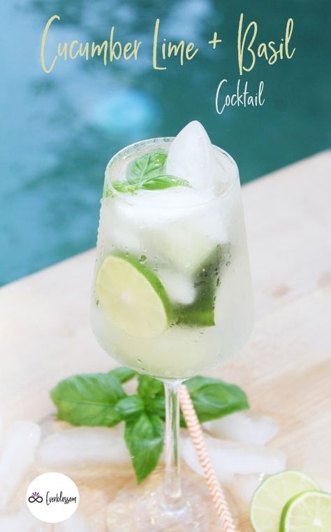 Cucumber lime basil cocktail » Everblossom Cucumber Lime Cocktail, Mint Alcoholic Drinks, Lime Cocktail Recipes, Basil Drinks, Clean Cocktails, Basil Cocktail, Cucumber Basil, Sugar Free Cocktails, Cucumber Cocktail