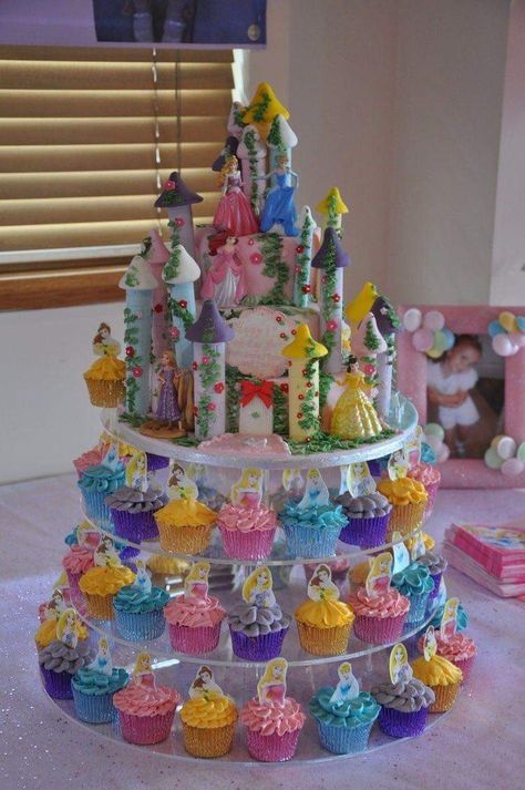 Princess Cakes Ideas Girl Birthday, Birthday Cakes Disney, Princess Birthday Cakes, Disney Princess Birthday Cake, Cakes Princess, Cupcakes Princesas, Cakes Disney, Princess Party Cake, Disney Princess Birthday Cakes