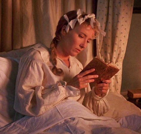 Sense And Sensibility Elinor, Elinor Dashwood Aesthetic, Sense And Sensibility Movie, Sense And Sensibility Aesthetic, Sense And Sensibility Book, Elinor Dashwood, Austen Aesthetic, Sense And Sensibility 1995, Dragon Heartstring