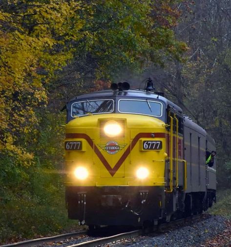 National Park Scenic | Cuyahoga Valley Scenic Railroad Ohio Travel, Scenic Railroads, Rail Car, Local History, Beautiful Birds, Cityscape, Beautiful Pictures, The Beauty, National Park