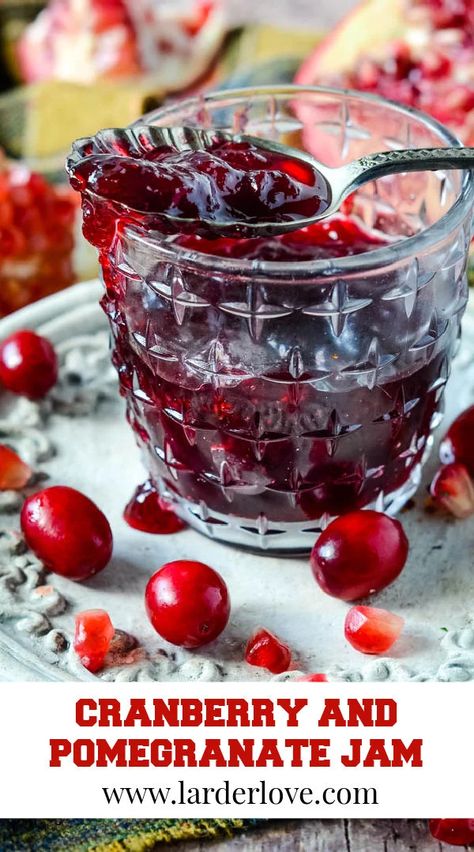 Pomegranate Jam, Easy Jam Recipe, Pomegranate Jelly, Canning Jam Recipes, Cranberry Jelly, Pressure Canning Recipes, Pomegranate Recipes, Christmas Jam, Cranberry Jam