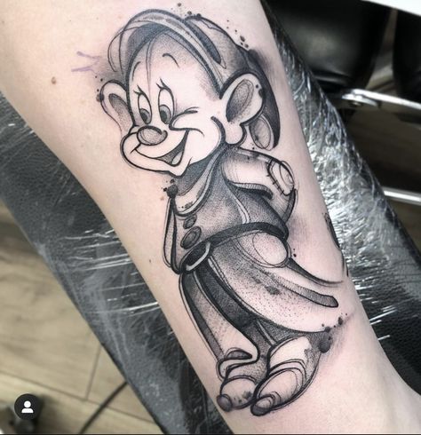 Walt Disney Tattoo, Disney Characters Tattoos, Snow White Tattoos, Disney Inspired Tattoos, Disney Sleeve Tattoos, Tattoos 2024, Arm Sleeve Tattoos For Women, Disney Sleeve, Tattoo Board