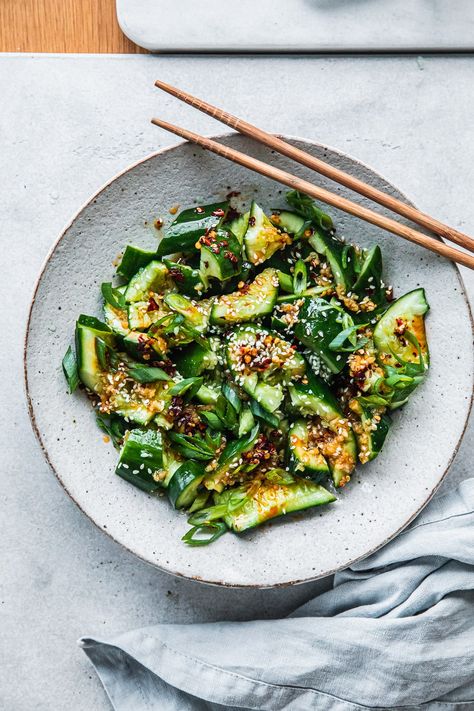 Asian Smacked Cucumber Salad Smacked Cucumber, Smashed Cucumber, Smashed Cucumber Salad, Homemade Chilli, Asian Cucumber Salad, Asian Cooking, Cucumber Salad, How To Make Salad, Quick Recipes