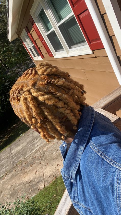 Thick Short Locs Styles, Rope Twist On Short Locs, Unique Loc Styles For Men, Medium Length Locs Styles Black Women, Barrell Twist On Locs For Women, Loc Retwist Styles For Women Short, Thick Loc Styles, Short Dread Hairstyles, Protective Loc Styles