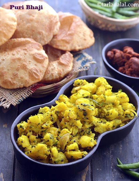 Puri Bhaji, Poori Bhaji, Aloo Puri Bhaji Recipe Poori Bhaji, Khana Picture, Aloo Bhaji, Puri Bhaji, Aloo Sabzi Recipe, Aloo Sabzi, Aloo Puri, Indian Veg Recipes, Puri Recipes