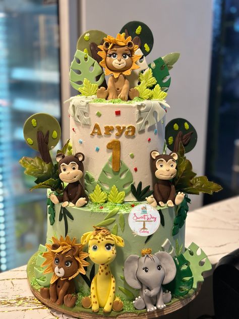 Jungle Theme Cake Without Fondant, Jungle Theme Cake, Cakes Without Fondant, Jungle Birthday Cakes, Jungle Theme Cakes, Jungle Theme Birthday Party, Animals Cake, Safari Cake, Baby Boy Birthday Cake