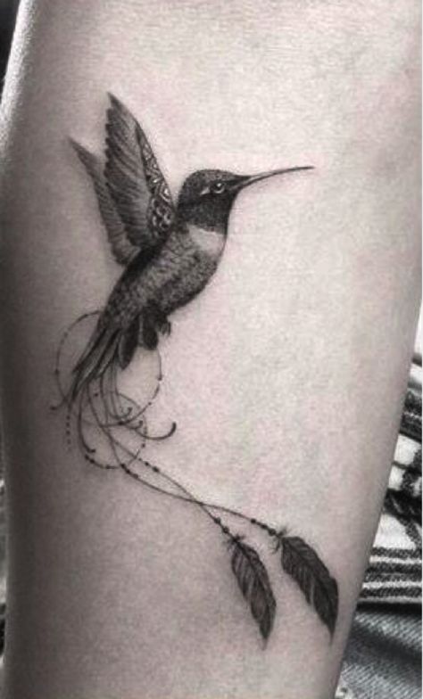 Hummingbird-Tattoo-Ideas Vogel Tattoo, Bird Tattoo Wrist, Hummingbird Tattoo, Feather Tattoo, Tattoo Feminina, Humming Bird, Feather Tattoos, Time Tattoos, Birds Tattoo