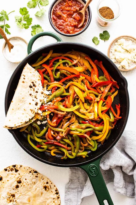 Fajita Vegetables Recipe, Veggies Fajitas, Fajita Veggies Oven, Healthy Tomato Bisque, Fajita Veggies Recipe, Tomato Bisque Soup Recipe, Veggie Fajita Recipe, Chipotle Fajita Veggies, Creamy Tomato Bisque