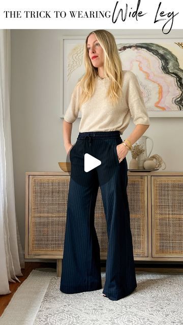 Liz Teich on Instagram: "👉🏻Comment TRICK to get the 🔗 for some of my favorite wide leg pants and this luxe cashmere tee (and a code!) 👈🏻  👖Wide leg isn’t going anywhere despite flares and cigarette pants coming back for fall, so please follow my tips if you’re going there.   👖Wide leg pants are universally flattering as they elongate and balance out proportions whether you’re pear shaped, hourglass, straight or inverted triangle!   👖I tell my clients who want to dabble in wide leg pants… it’s all about the shoe!  👖If you don’t have the right shoe for the pants, make the pants work for the shoe you want to wear most with them with a hem from your local tailor or dry cleaner!  Did this help you? Share with someone to help them if so! 😘  #wideleg #widelegpants #widelegjeans #baggyje Shoes To Wear With Wide Leg Trousers, Body Outfit, Inverted Triangle, Fashion Jeans, Fashion Hacks, Jeans Bootcut, Complete Outfits, Tailored Pants, Work Pants