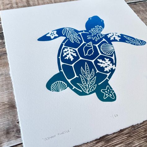 Sea turtle ocean lino print, handprinted with shell detail in green and blue gradient Shell Bathroom, Vibrant Gradient, Deckled Edge Paper, Sea Pattern, Ocean Turtle, Linocut Printmaking, Ocean Green, Green To Blue, Linocut Art