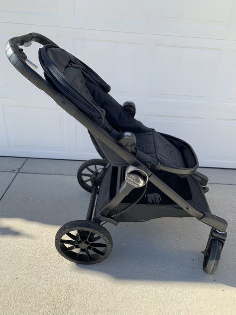 Anchoring Down in Second Grade Life: Stroller Review - Baby Jogger City Select Lux Baby Jogger City Select, Baby Jogger Stroller, Best Baby Strollers, Jogger Stroller, Stroller Reviews, Starred Up, Baby Jogger, Travel System, Tandem