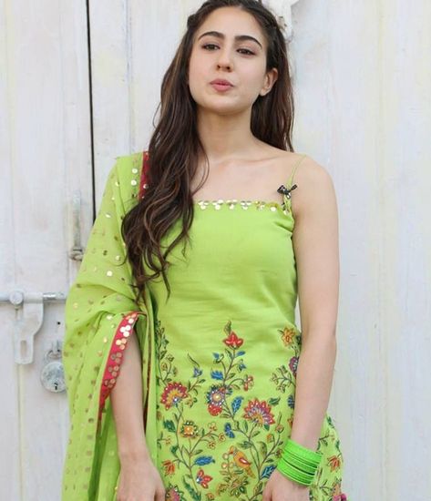 Sara Ali Khan Sharara, Sara Khan, Indian Dresses Online, Dresses Western, Sara Ali Khan, Georgette Dress, Ali Khan, Whatsapp Number, Pakistani Actress