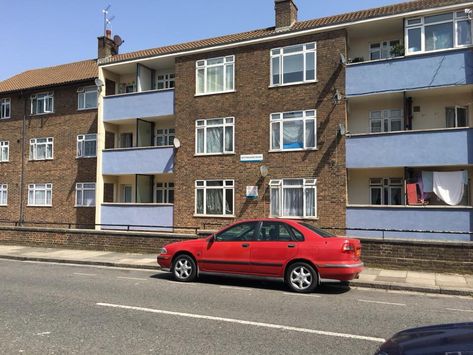 Uk Suburbs, London Council Estate Aesthetic, Uk Council Estate, England Suburbs, 1970s London, Council Estate, London House, East London, London England