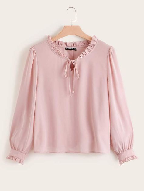 Plain Top Designs, Top Sleeves Design, Ladies Top Designs Style, New Tops Designs Girls Fashion, Fashion Tops Blouse Style, Stylish Top Design, Fancy Top Design, Tops For Girls Stylish, Girls Top Design