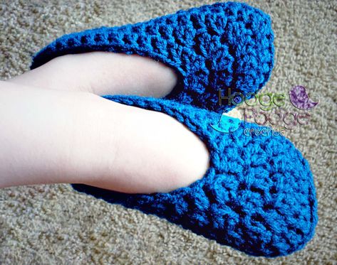 https://hodgepodgecrochet.wordpress.com: Simple Toddler Slippers Crocheted Slippers, Easy Crochet Slippers, Crochet Slippers Free Pattern, Crochet Shoes Pattern, Popular Crochet, Crochet Slipper Pattern, Toddler Slippers, Baby Shoes Pattern, Crochet Toddler