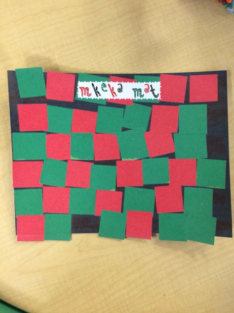 Kwanzaa mkeka mat - patterning Mkeka Mat Craft, Kwanza Activities For Preschoolers, Kwanza Crafts Toddlers, Kwanza Art For Toddlers, Kwanza Activities Toddlers, Kwanza Crafts For Toddlers, Preschool Kwanzaa Crafts, Kwanza Crafts Preschool, Kwanza Preschool Activities