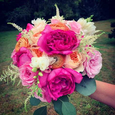 Formal Bouquet, Bright Colors Wedding, Hot Pink Homecoming Dresses, Pink Wedding Flower, Wedding Flowers Pink, Tangerine Wedding, Dance Flowers, Orange And Pink Flowers, Corsage Ideas