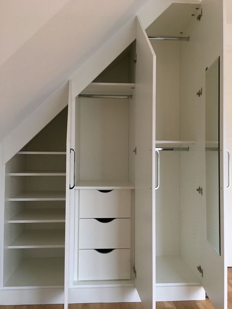 Closet Under Stairs, تحت الدرج, Attic Bedroom Storage, درج السلم, Attic Closet, Staircase Storage, Loft Storage, Under Stairs Cupboard, Bedroom Trends