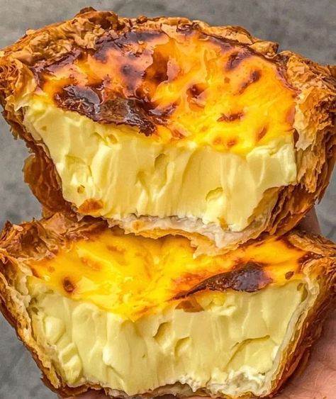 Burnt Basque Cheesecake, Basque Cheesecake, Cheesecake Tarts, Junk Food Snacks, Egg Tart, Yummy Comfort Food, Food Drinks Dessert, Easy Baking Recipes, Dessert Drinks