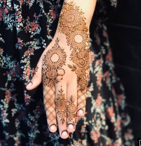 Mehndi 2024, Mehandi Ideas, Finger Mehndi Style, Kashee's Mehndi Designs, Mehndi Designs Bridal Hands, Latest Henna Designs, Mehndi Designs For Kids, Very Simple Mehndi Designs, Simple Mehndi Designs Fingers